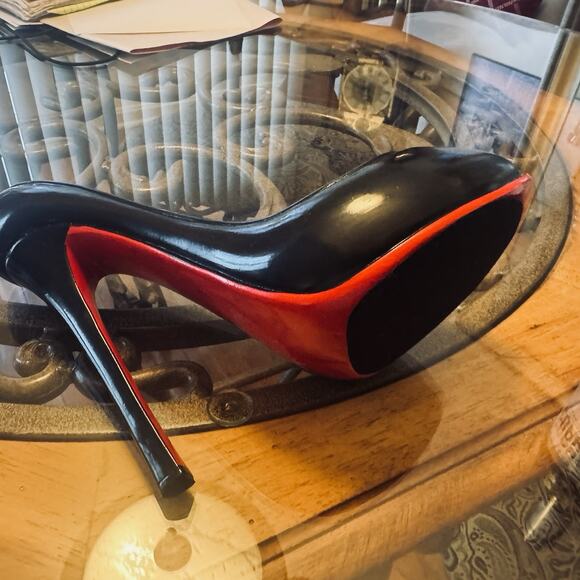 Wild Eye Designs High Heel Wine Bottle Holder Red Sole Shoe Kitchen Bar Decor - Picture 5 of 8